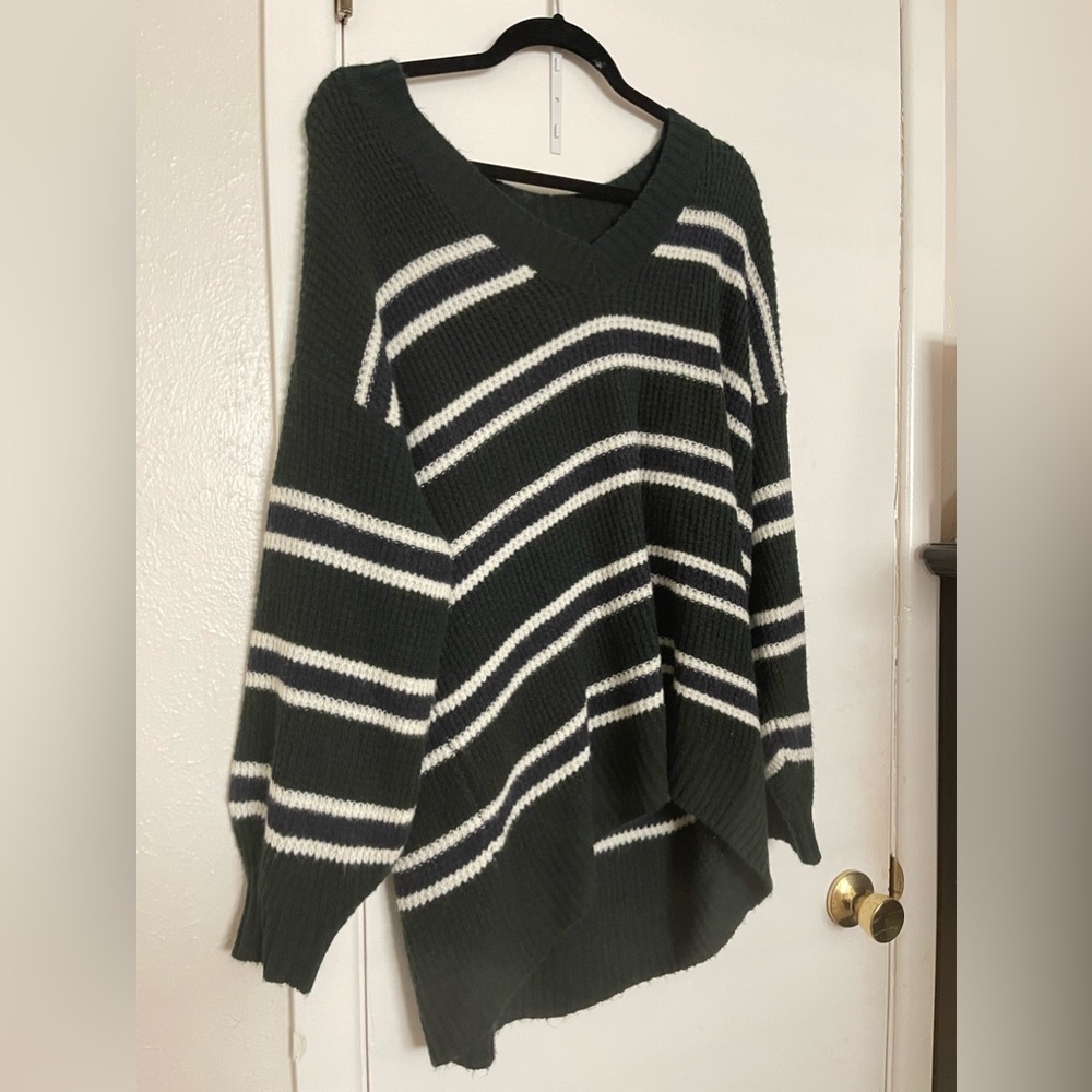 V neck sweater